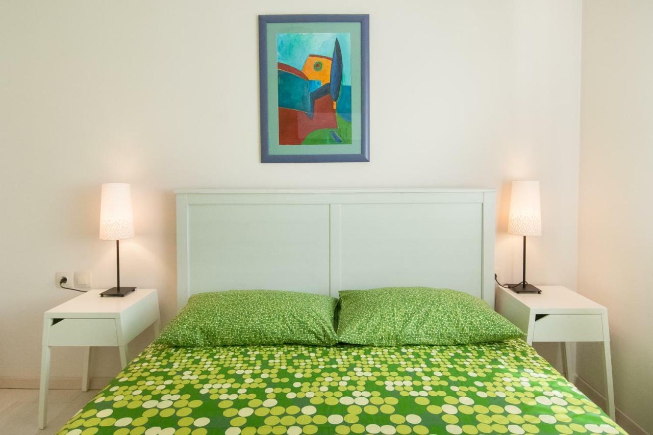 Studio And Apartment Nadia With Garden โปเรช ภายนอก รูปภาพ