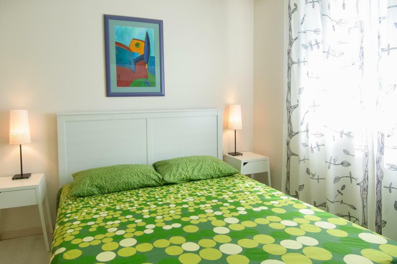Studio And Apartment Nadia With Garden โปเรช ภายนอก รูปภาพ